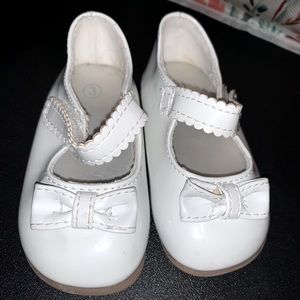 White Mary Jane Baby girl shoes